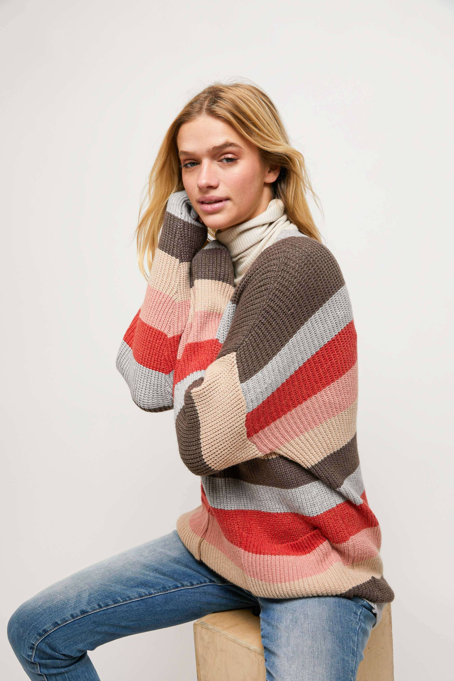 MULTI STRIPE ROUND NECK LONG SLEEVE SWEATER