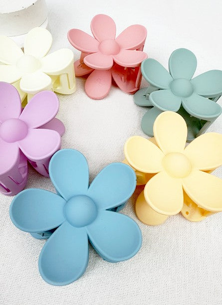 MATTE FLOWER CLIPS