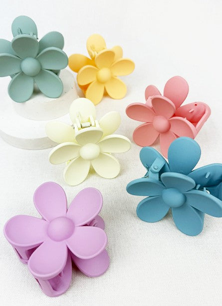 MATTE FLOWER CLIPS