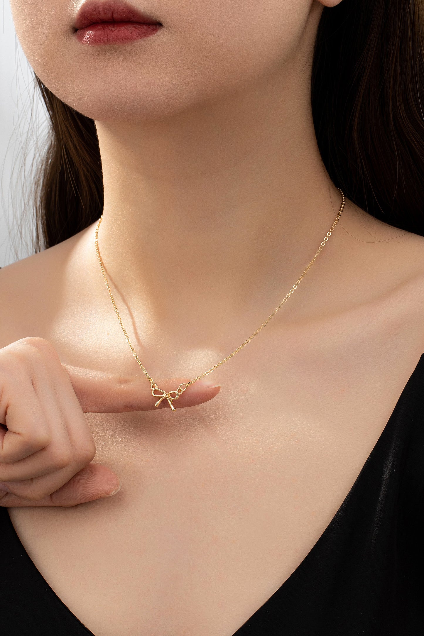 Bow Pendant Necklace