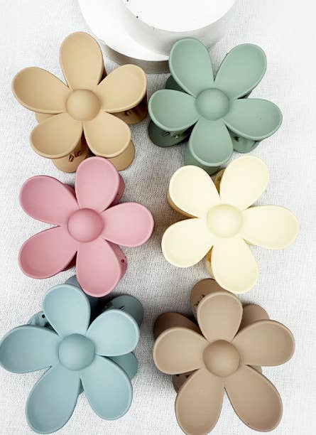 Matte Tone Daisy Hair Claw Sets