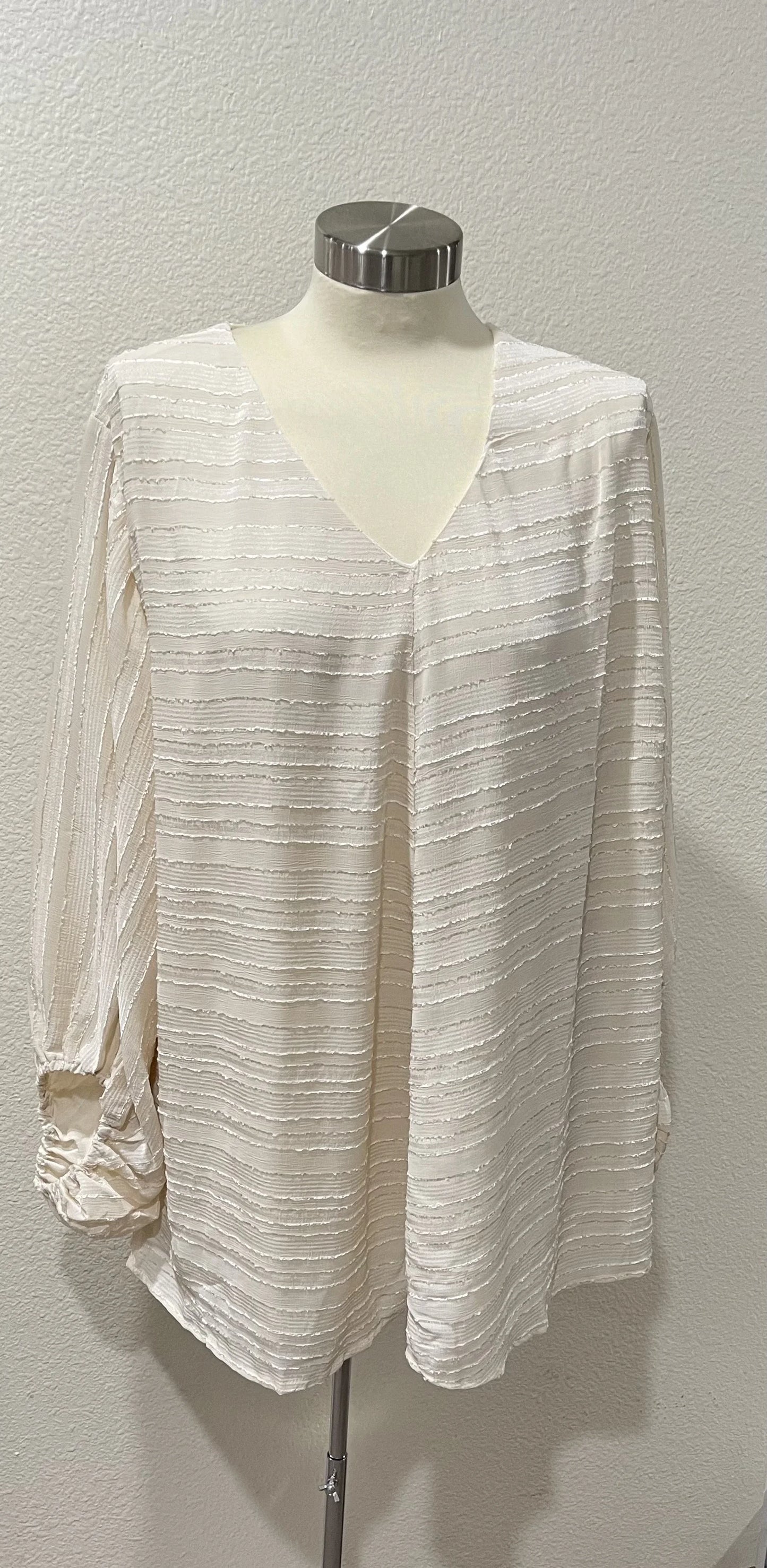 Davi & Dani Cream Textured Puffy Sleeve Top