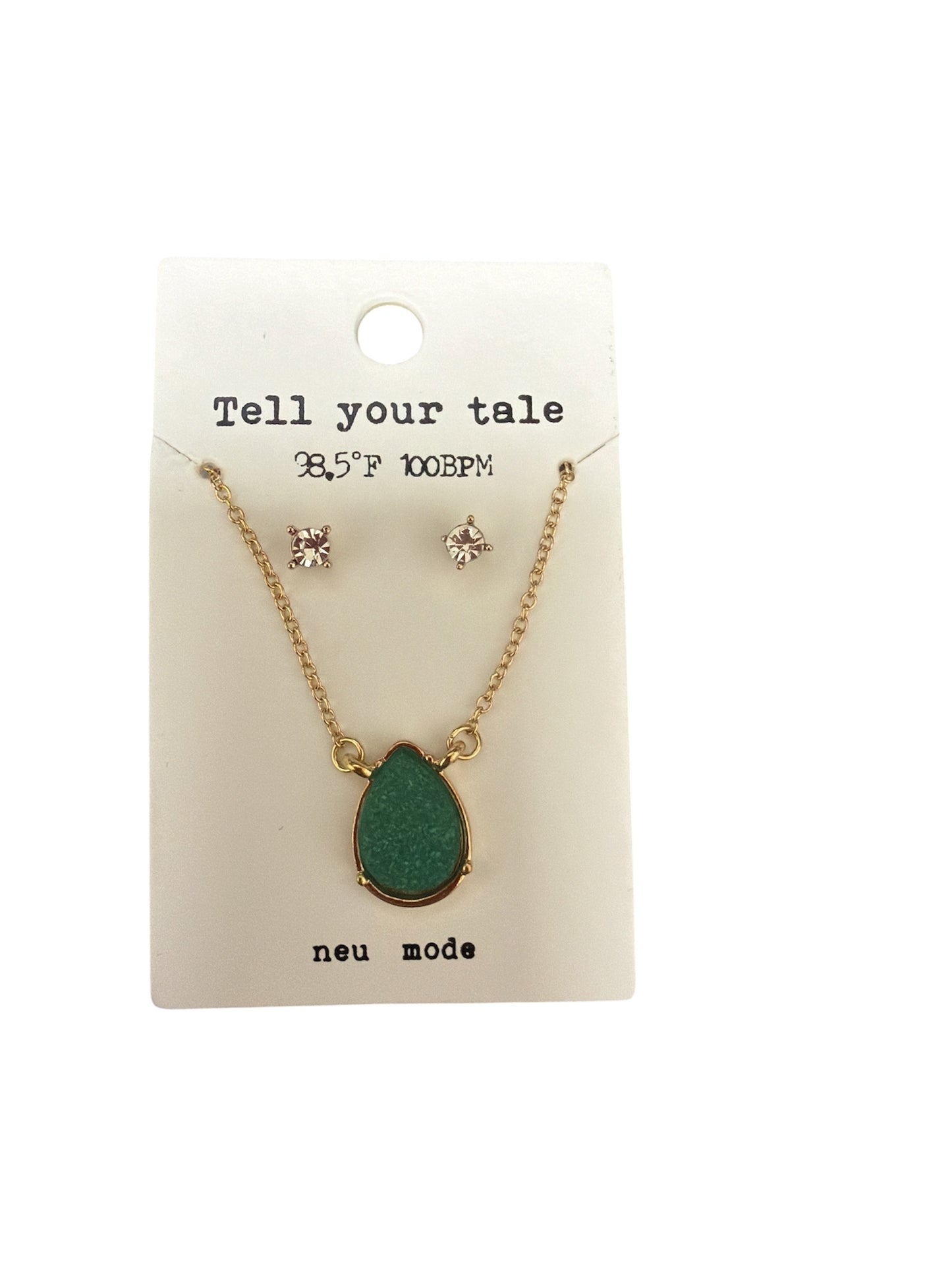 Gold Tear Drop Necklace and Earring Set