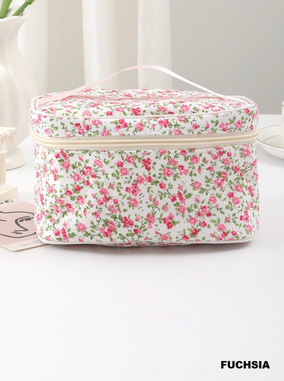 Ditsy Quilted Floral Makeup Bag