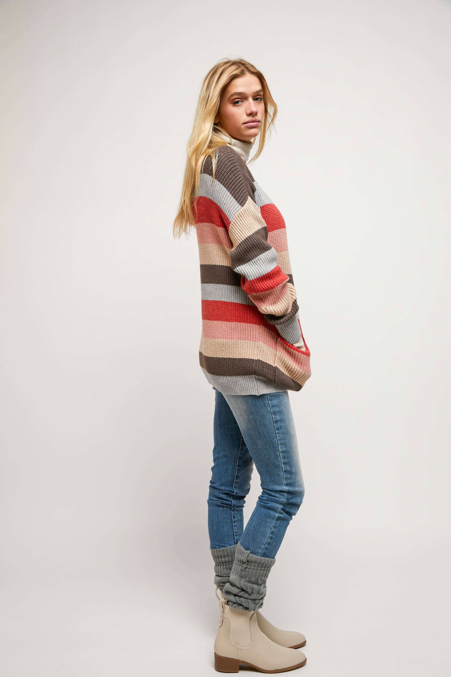 MULTI STRIPE ROUND NECK LONG SLEEVE SWEATER