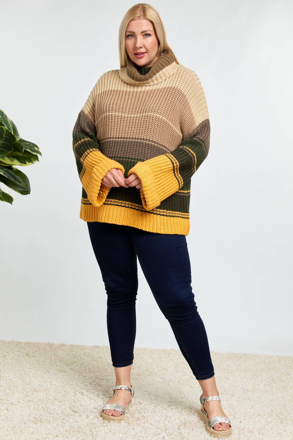 COLOR BLOCK TURTLE NECK LONG SLEEVE SWEATER