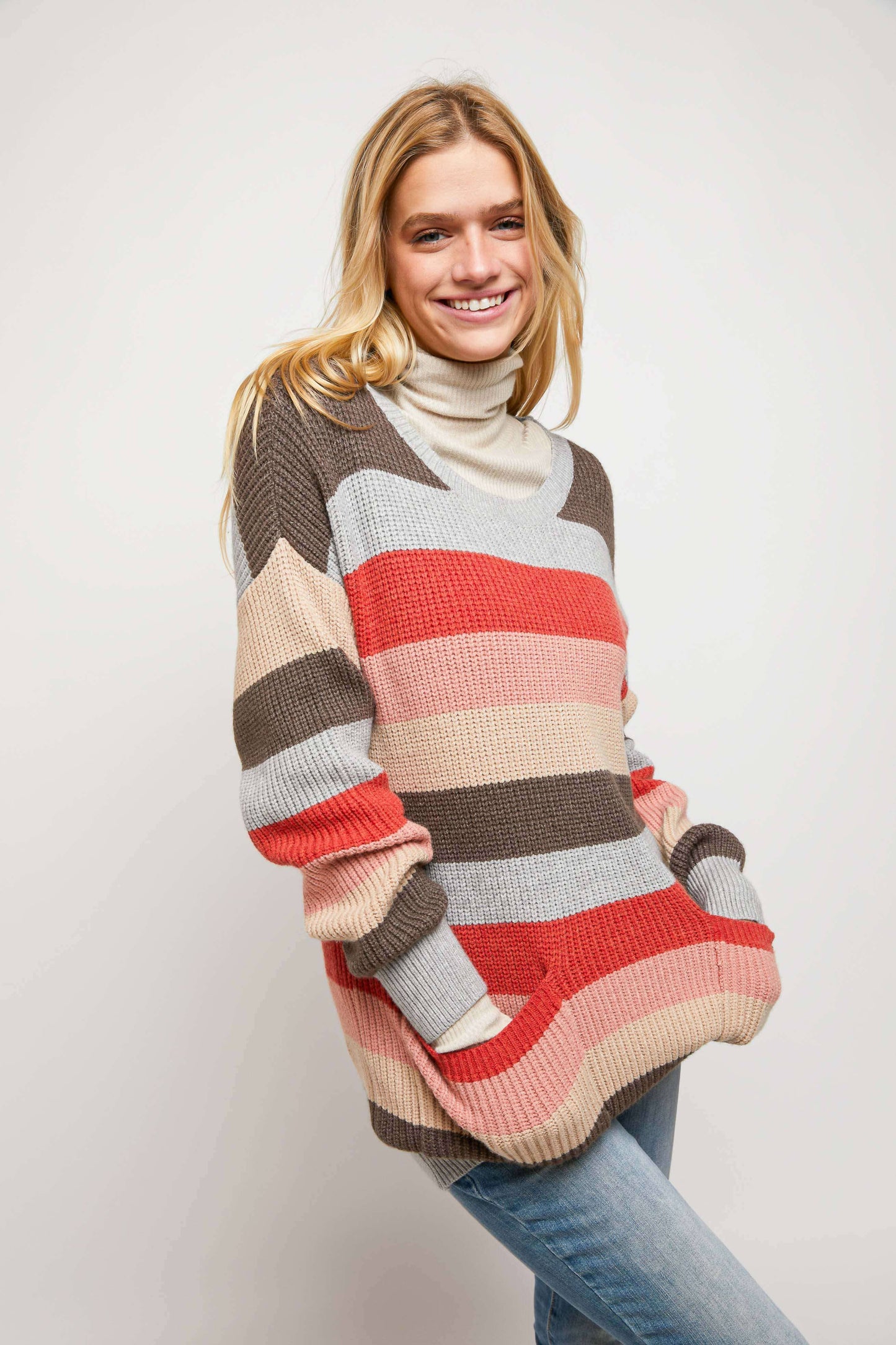 MULTI STRIPE ROUND NECK LONG SLEEVE SWEATER
