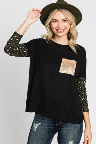 Solid Neck Leopard Sleeves