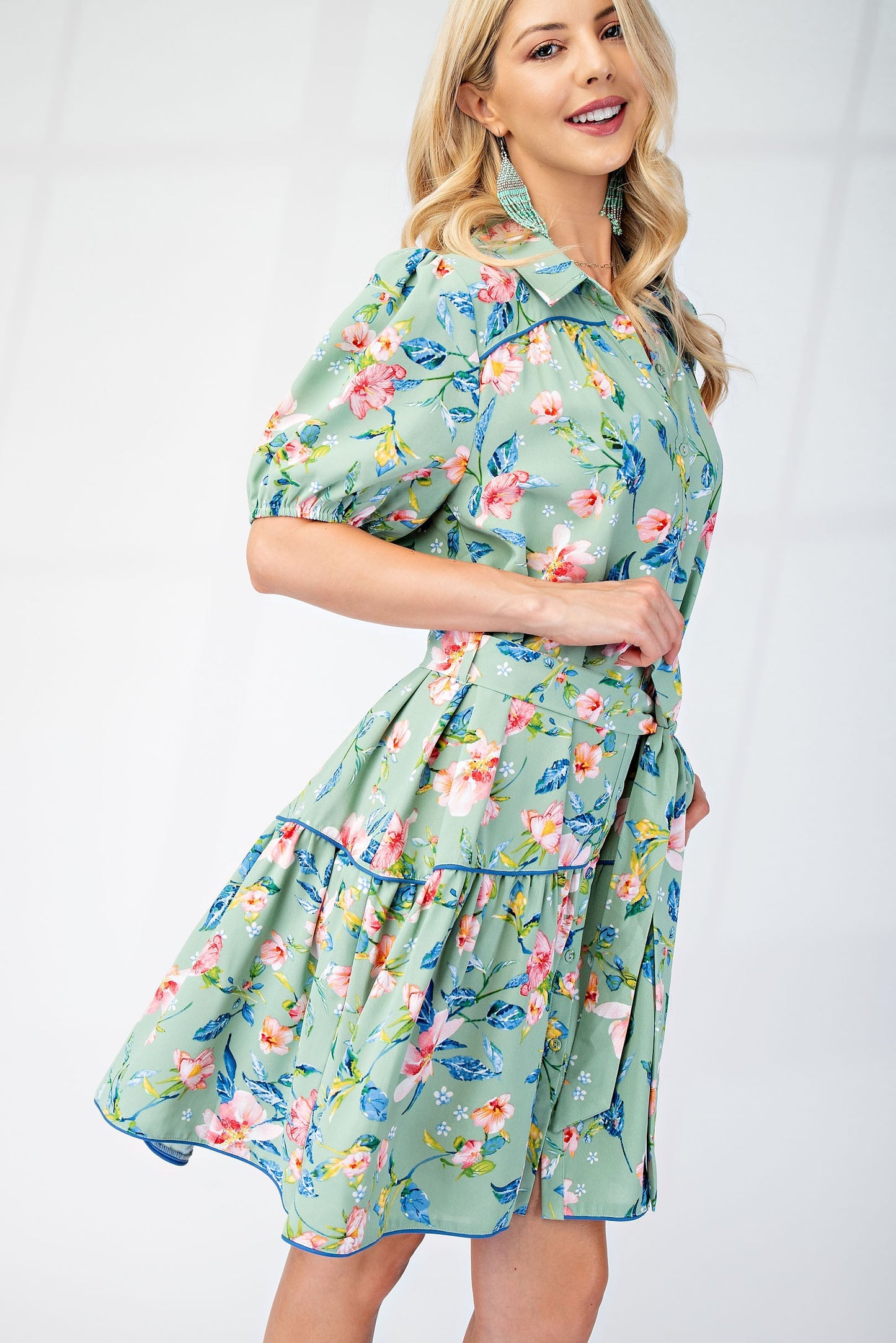 SHORT SLEEVE FLORAL WRAP DRESS