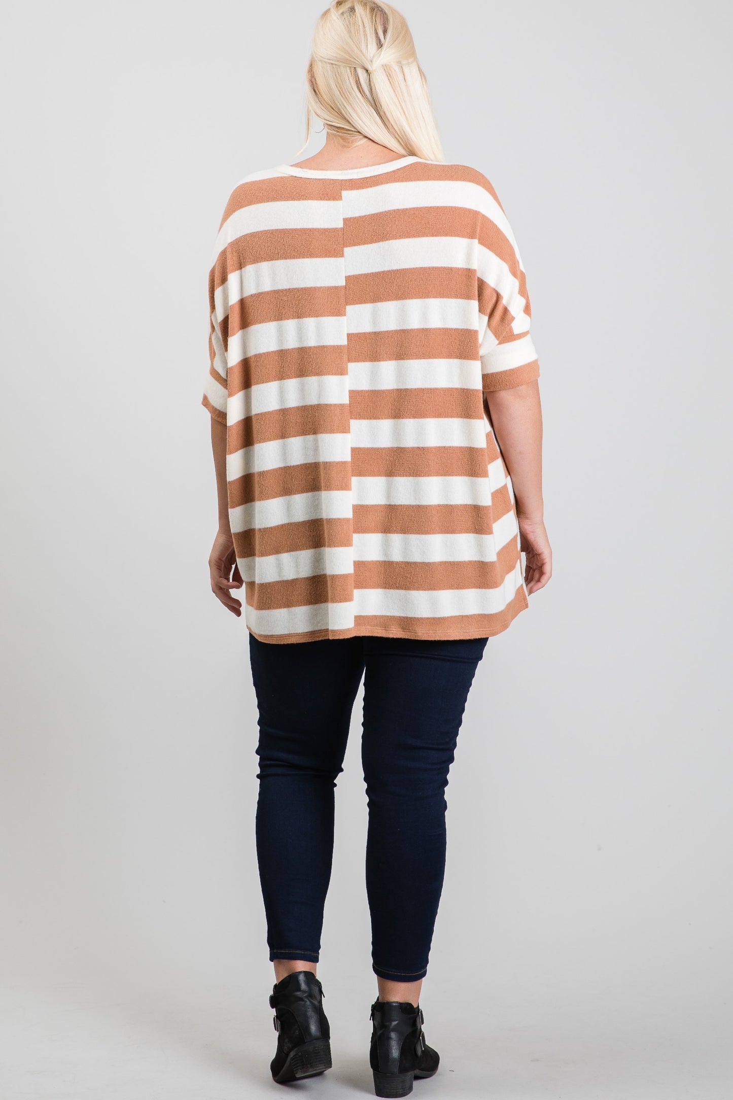 Boxy Fit Striped Hacci Quarter Sleeve Top