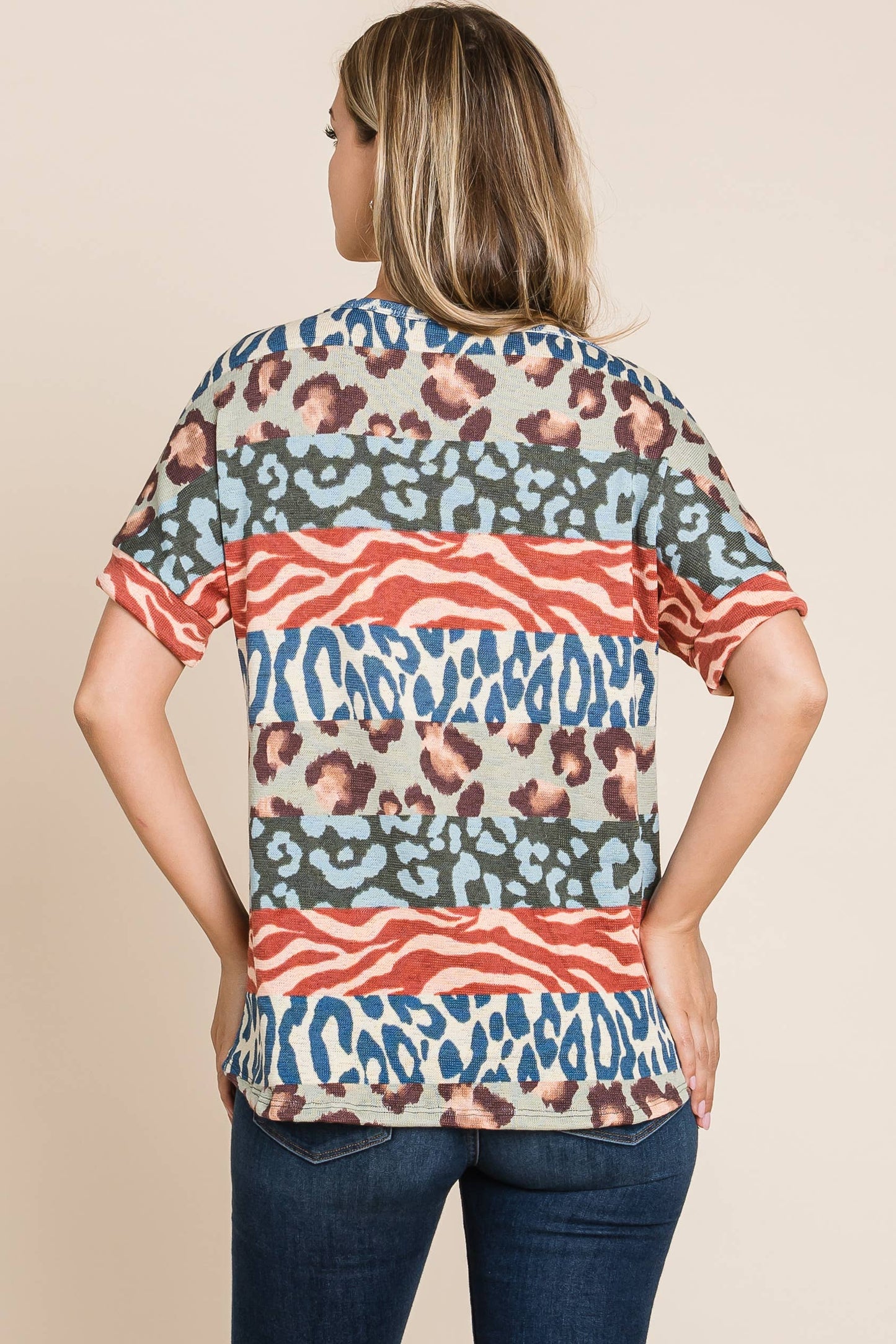 ANIMAL PRINT SHORT SLEEVE T-SHIRT