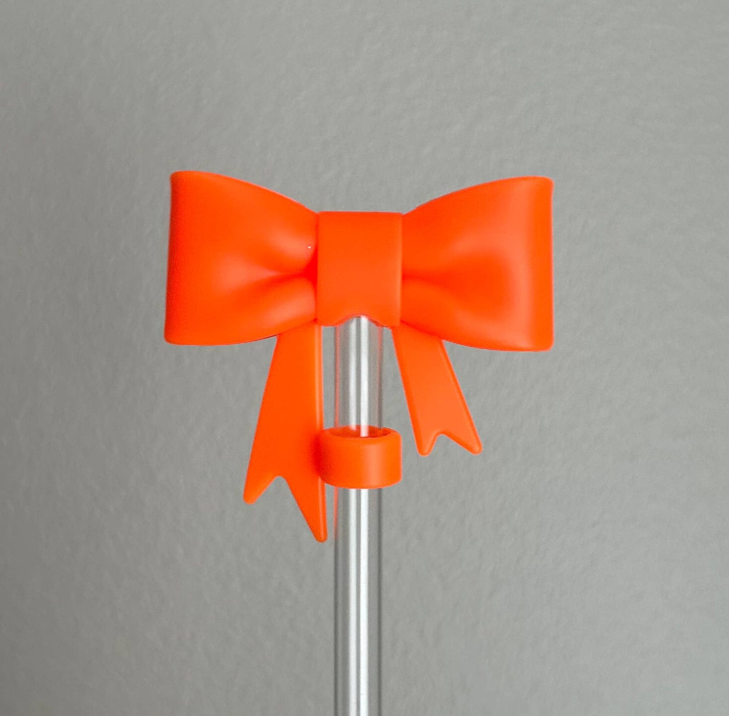 Bow Straw Topper
