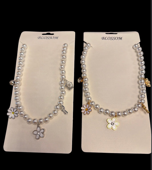 Pearl Daisy Charm Necklace