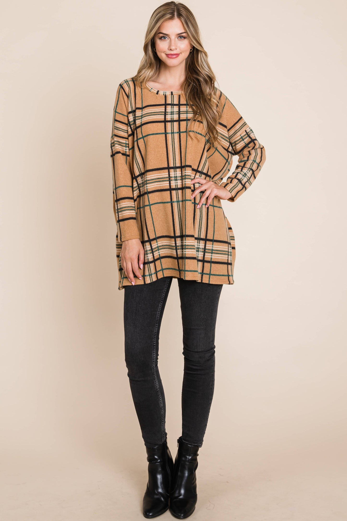 CHECKERED KNIT TUNIC TOP