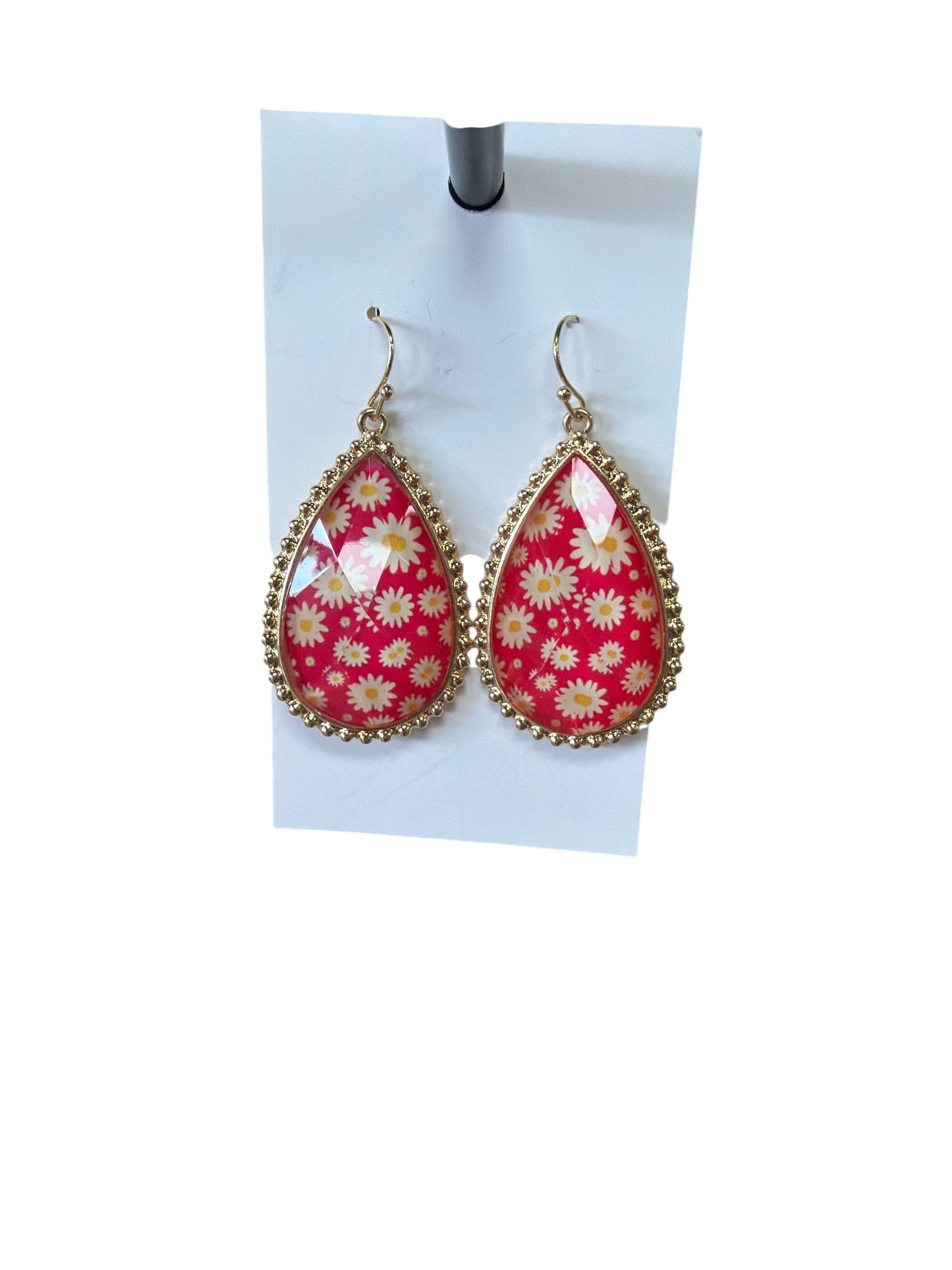 DAISY TEAR DROP EARRINGS