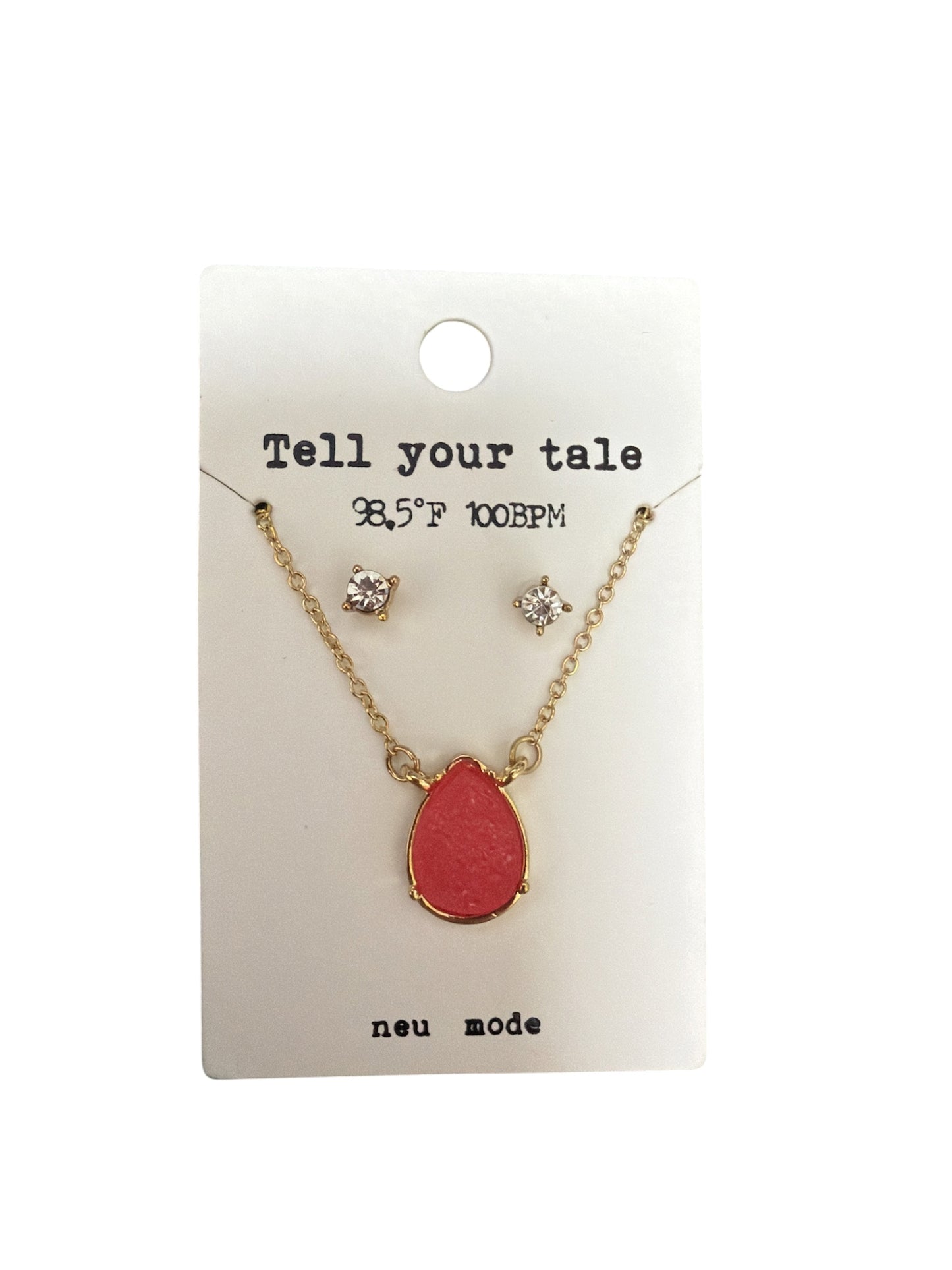 Gold Tear Drop Necklace and Earring Set