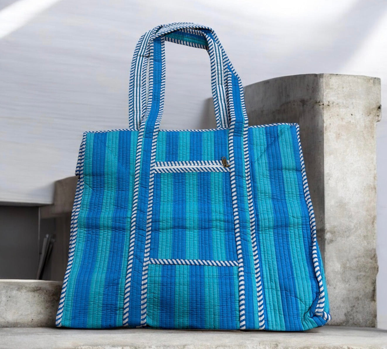 Jumbo Washable Striped Zipper Totes