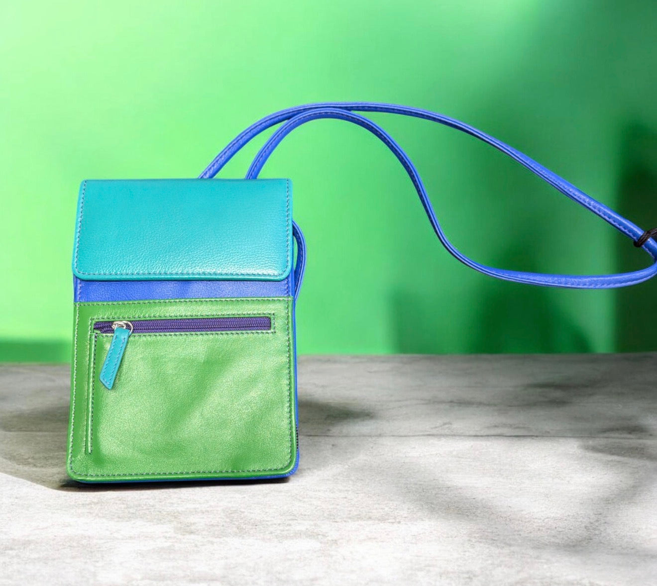 ILI Multi Pocket Genuine Leather Crossbody—RFID Blocking