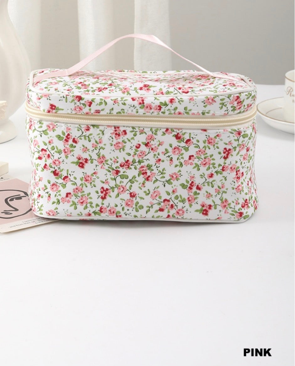 Ditsy Quilted Floral Makeup Bag