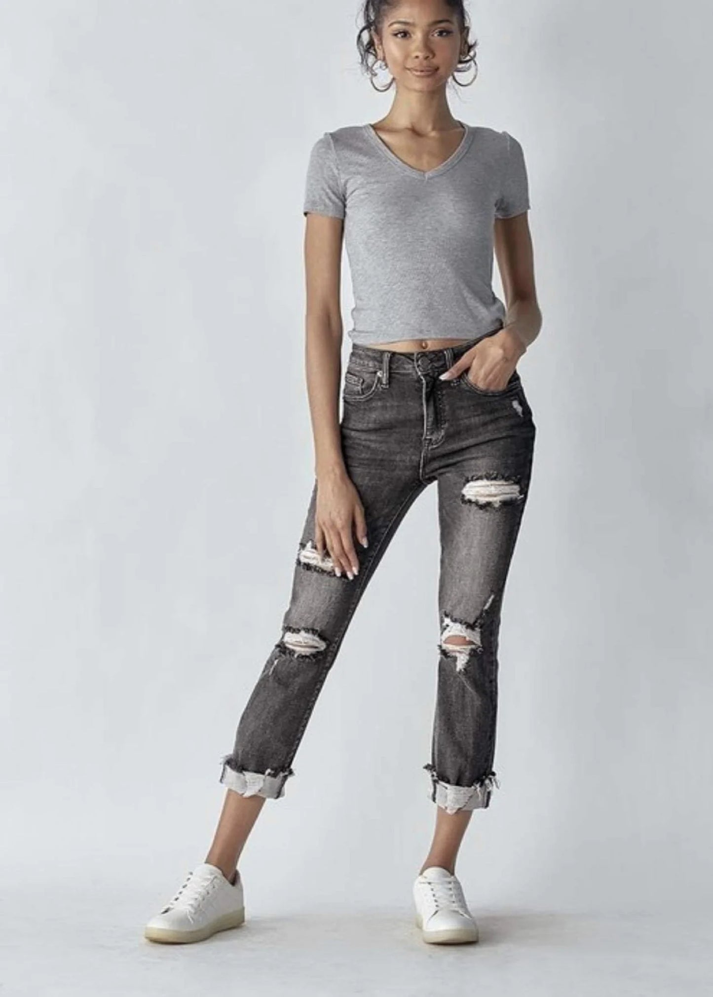 RISEN DISTRESSED STRAIGHT LEG JEANS - FB2512