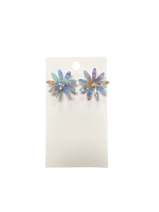 MULTICOLOR FLOWER STUDS