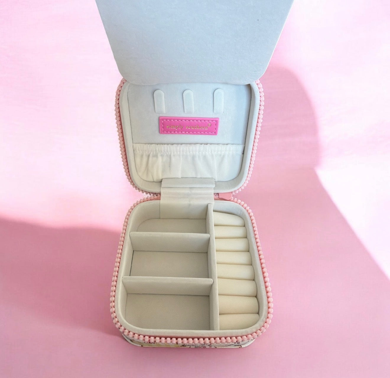 Simply Southern - 
TRAVEL JEWELRY BOX