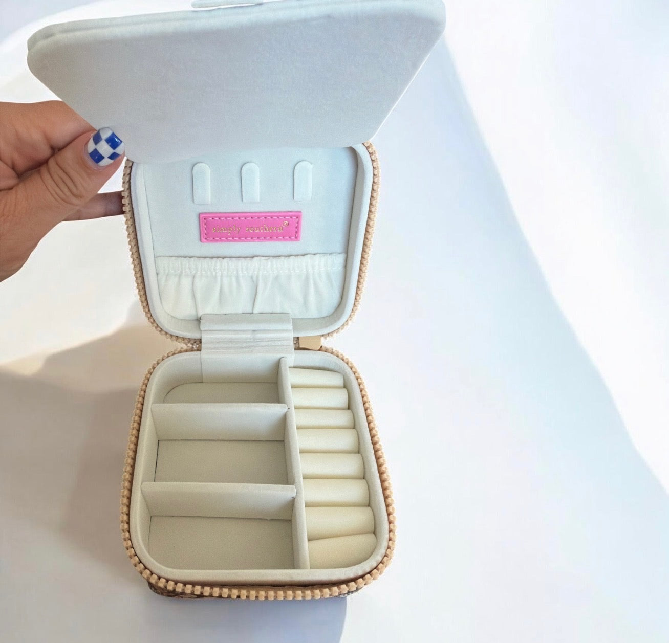 Simply Southern - 
TRAVEL JEWELRY BOX