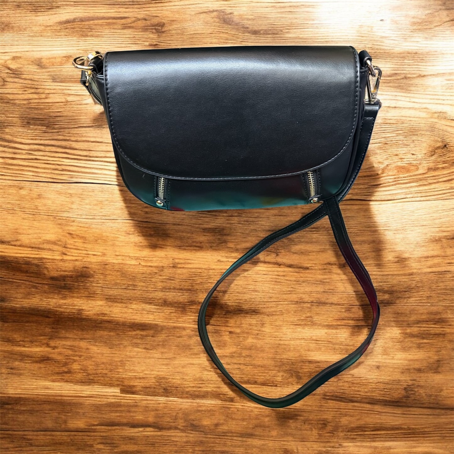 Jen&Co Sleek Leather Crossbody