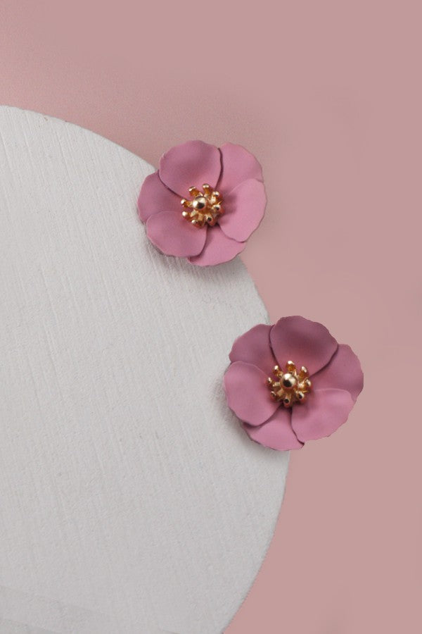 MATTE SOFT FLOWER STUD EARRING