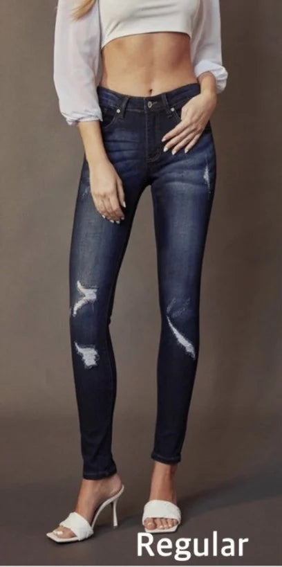 KanCAn Gemma MID RISE DISTRESSED - FB5392