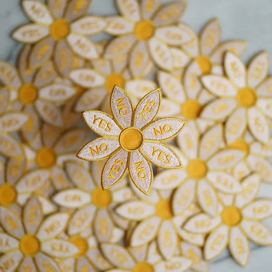 Daisy Patch, Loves Me, Loves Me Not